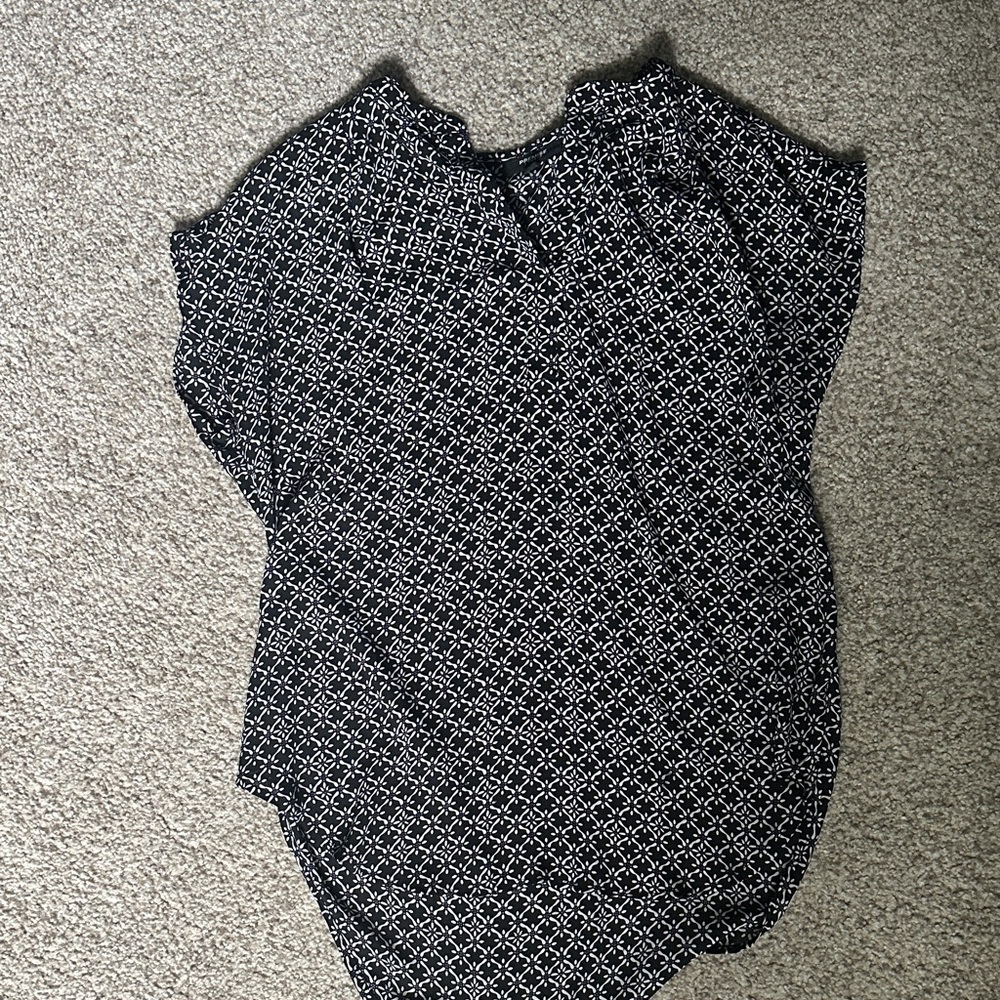 Premise Black and White Geometric Blouse